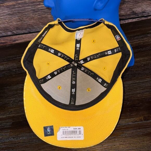 New Era Los Angeles Lakers 9Fifty SnapBack Cap - Picture 7 of 8